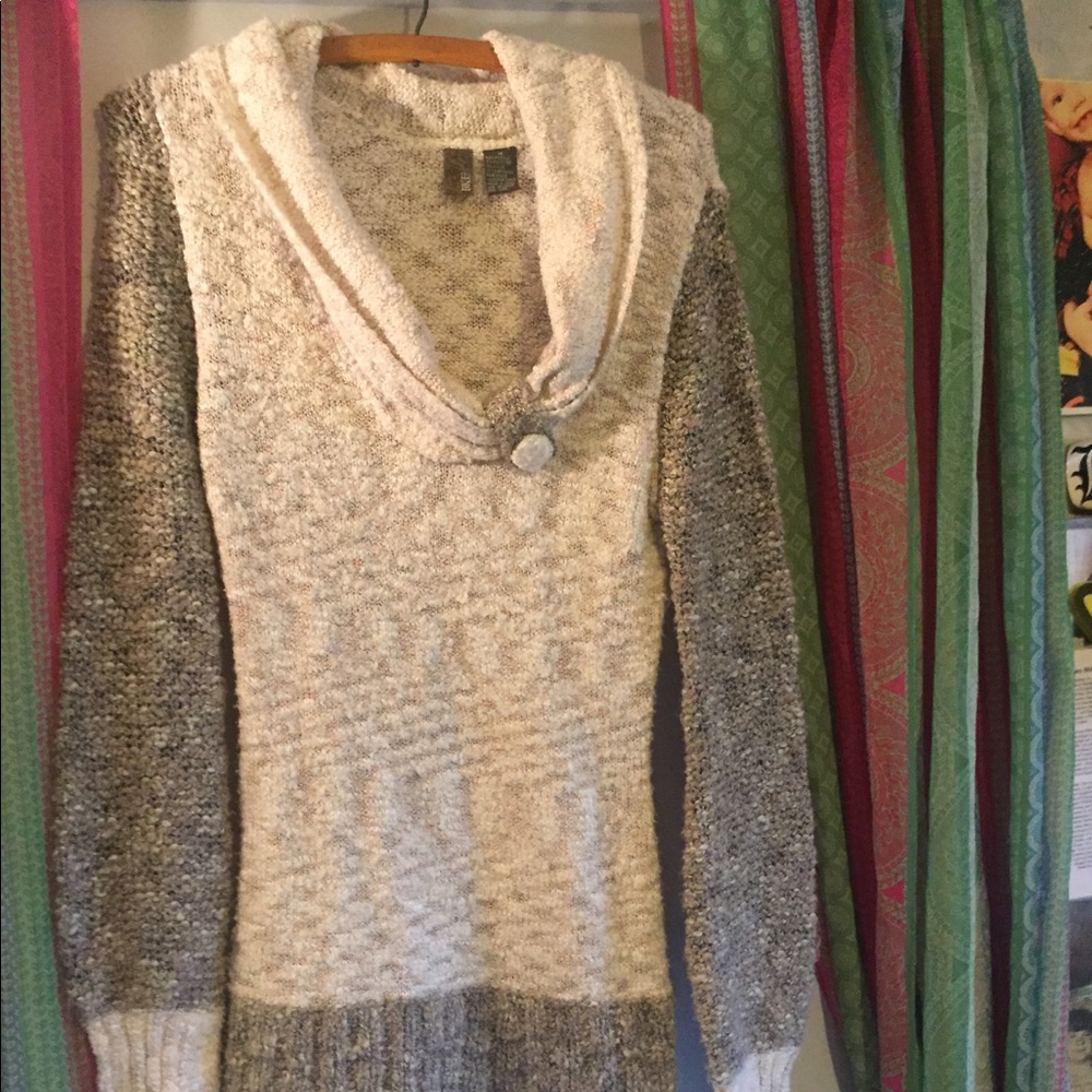 Bke sweater