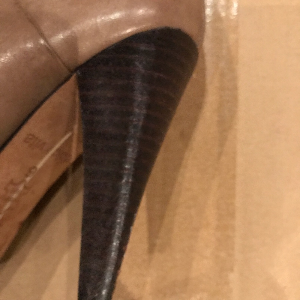 Dolce Vita Tan Taupe Heel Boots 6 - Picture 4 of 7