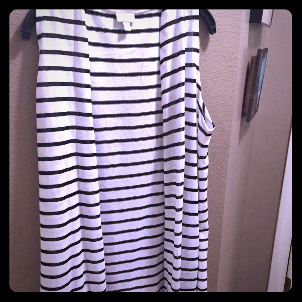 LulaRoe B&W Joy - large