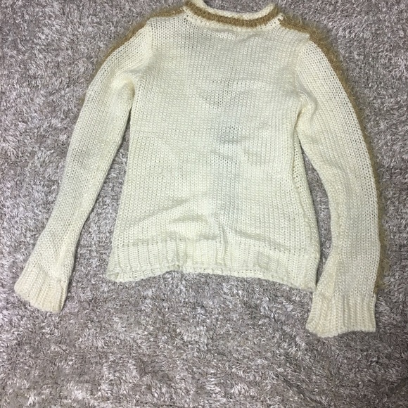 Cute snuggle sweater from Lucy Collection - Picture 2 of 4