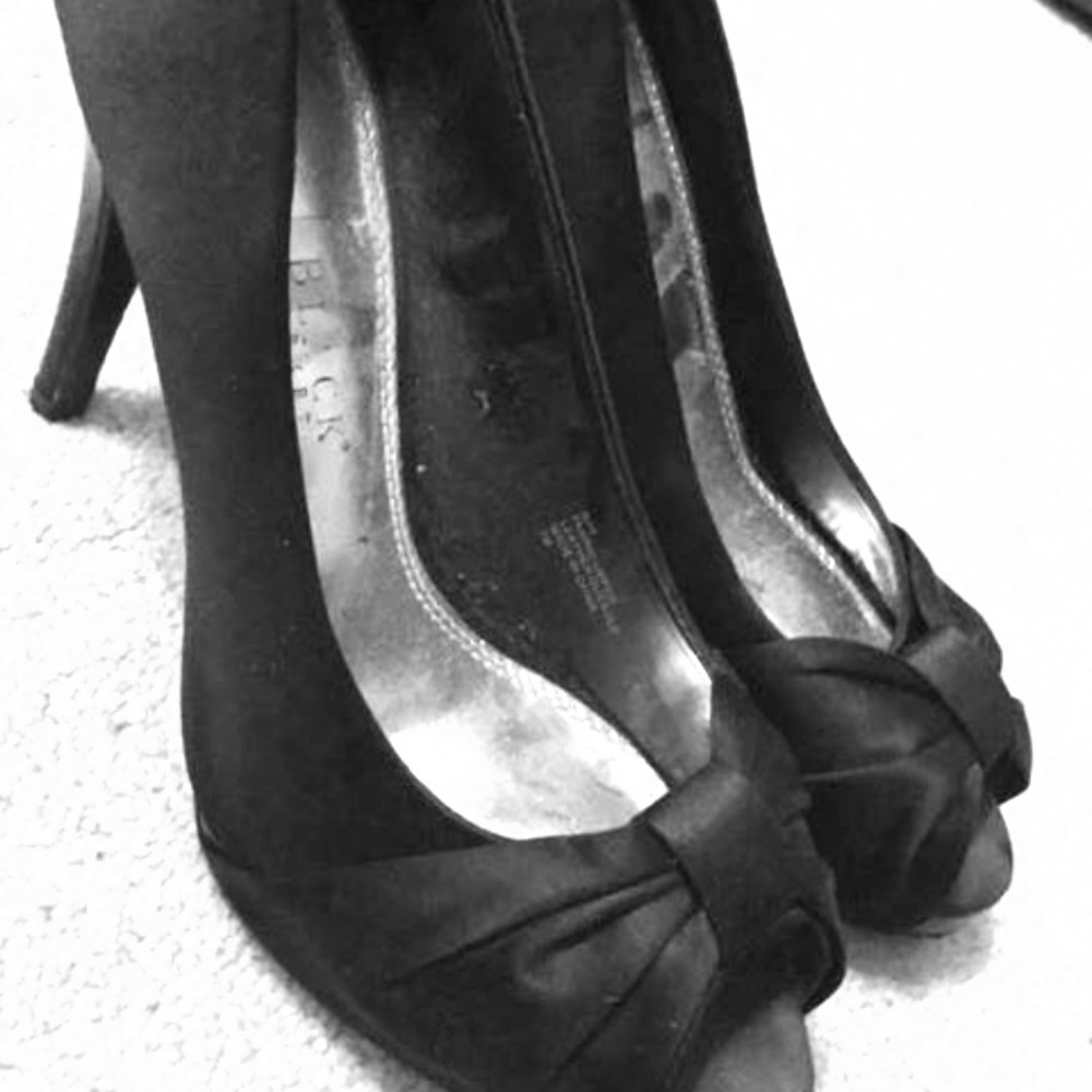 Black Heels, size 7