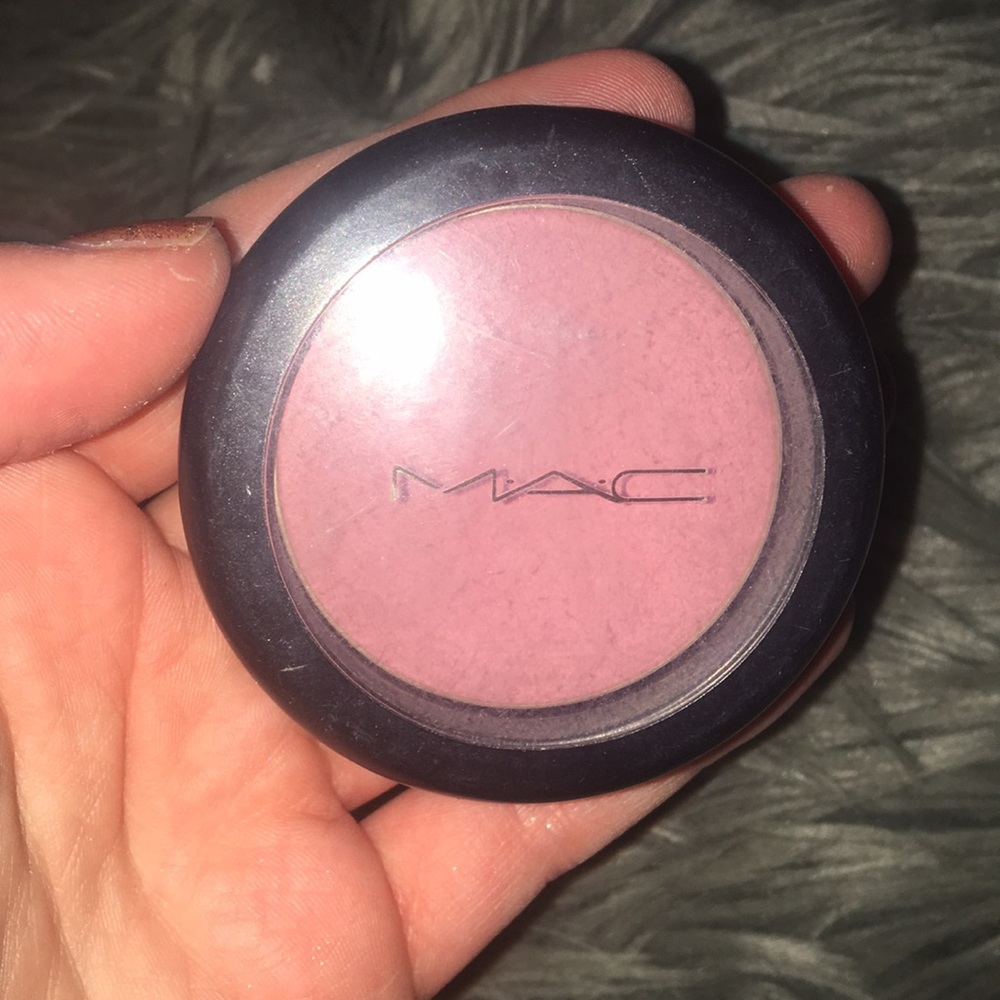 MAC blush