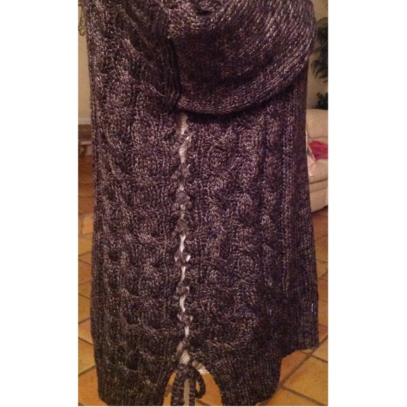 Lace Up, Back Detailed Knit Sweater Silver Jeans - Picture 4 of 6