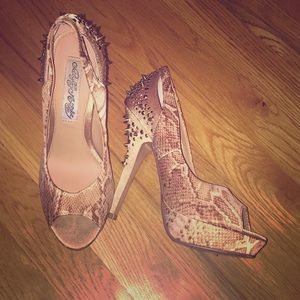 Naughty Monkey spiked heels