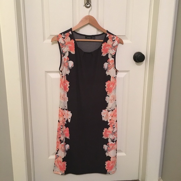 Gray & coral flower print shift dress - Picture 1 of 2