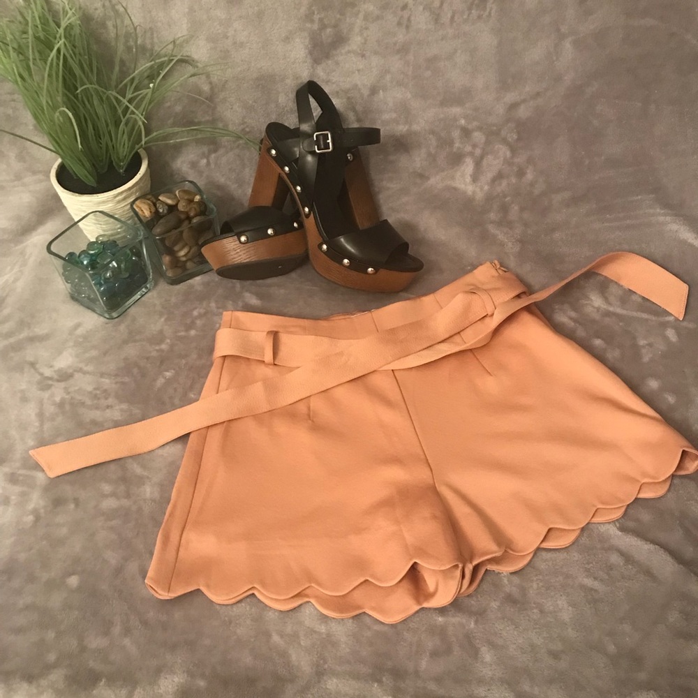 Scalloped Hem Shorts