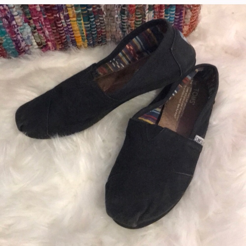 Toms slip ons