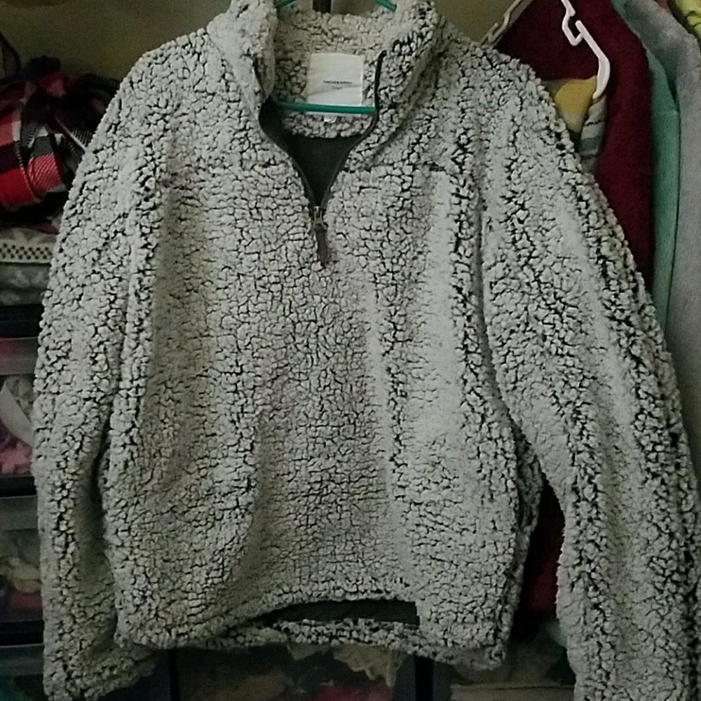 Sherpa half zip