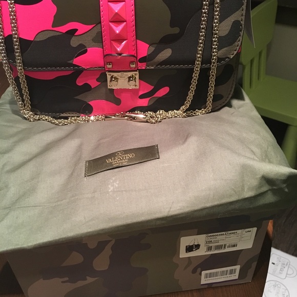 Valentino Rockstud leather shoulder bag - Picture 7 of 8