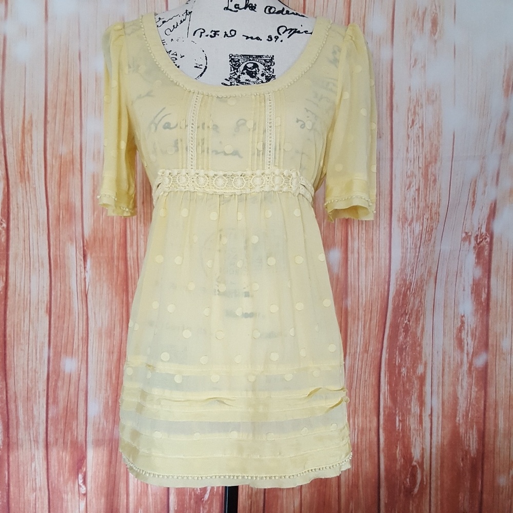 ADORABLE JUICY COUTURE SIDE ZIPPER YELLOW BLOUSE