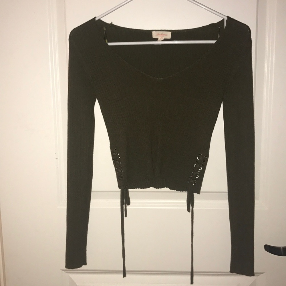 Forest green cropped too with laces on sides