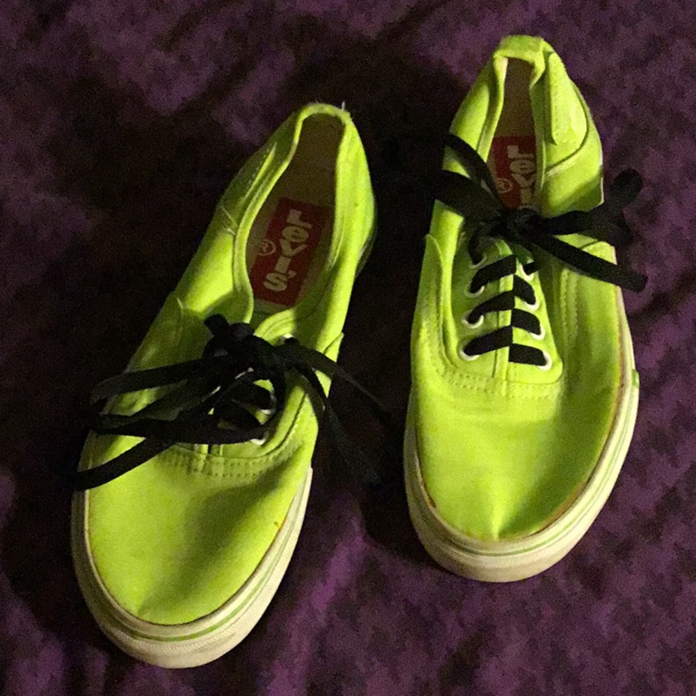 Levi shoes