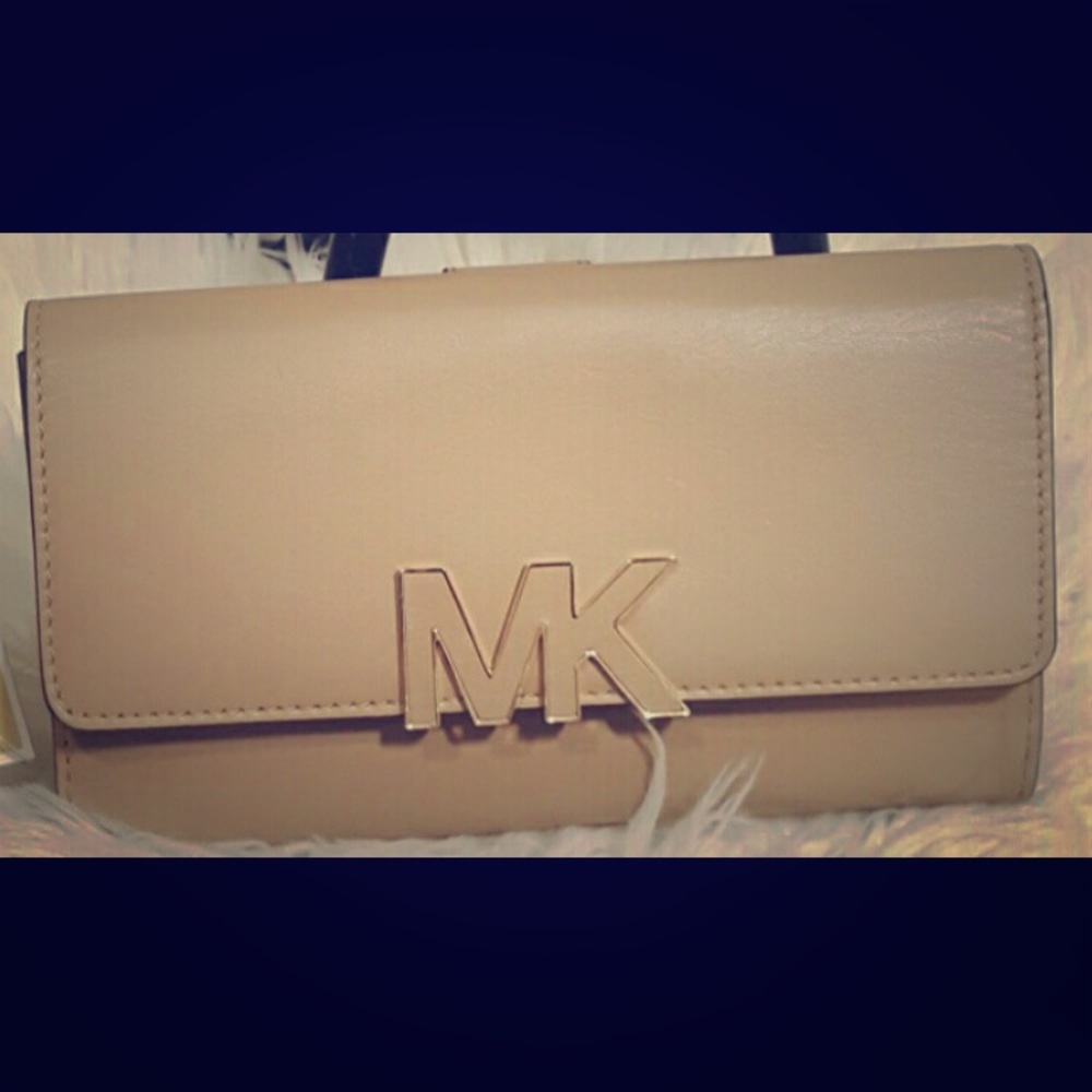 Michael Kors wallet