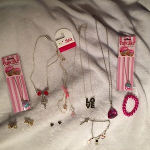 HUGE bundle of kids jewelry
