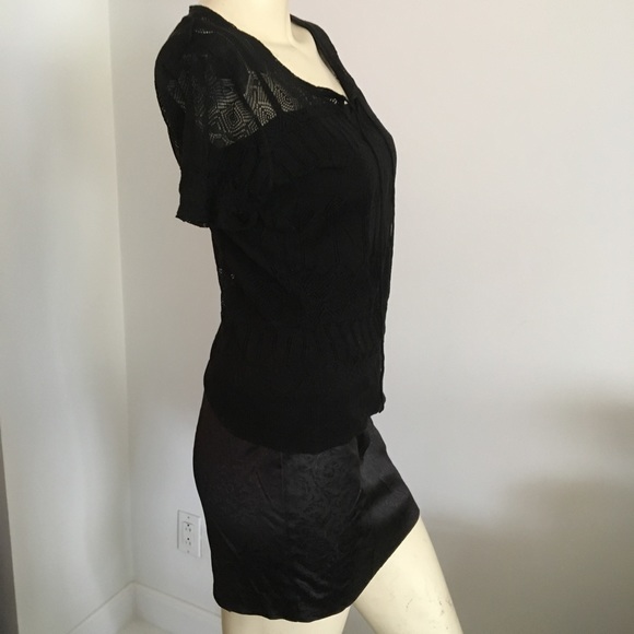 Michelle Nicole black short sleeve silk knit top - Picture 2 of 5