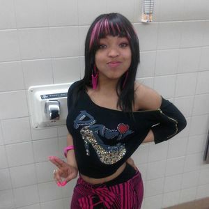 Meet your Posher, Danyelle