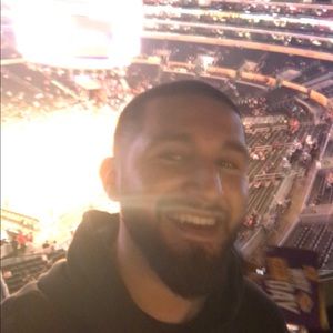 Meet your Posher, Javier