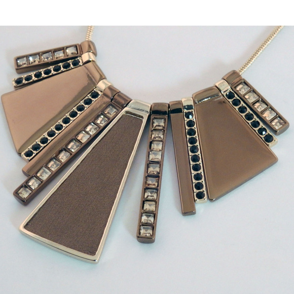 NWT statement necklace, gold W browns LTDN26 - Picture 8 of 8