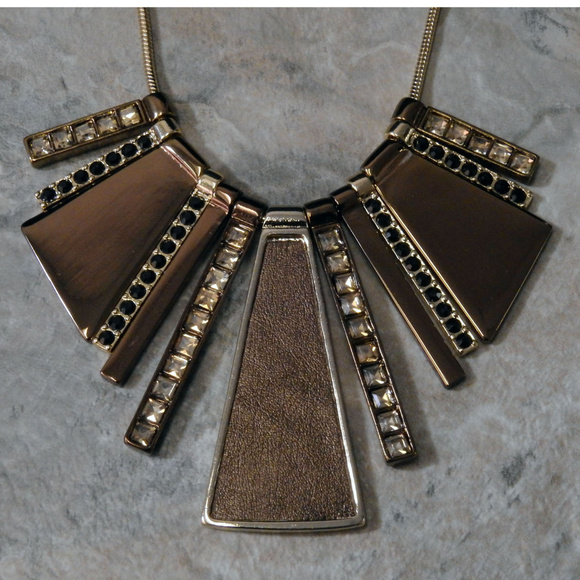 NWT statement necklace, gold W browns LTDN26 - Picture 2 of 8