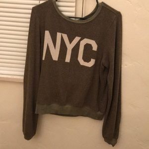 sweatshirt
