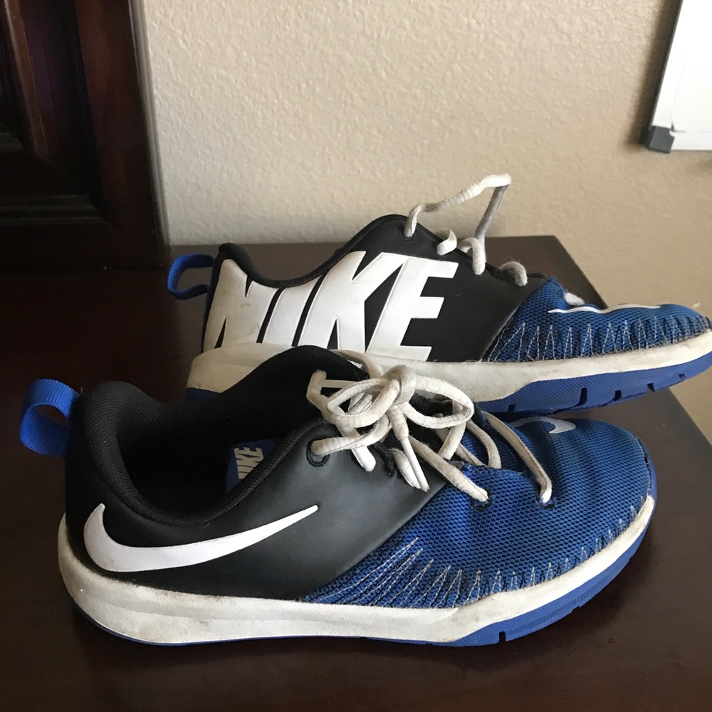 Boys Nike shoes! 🤗