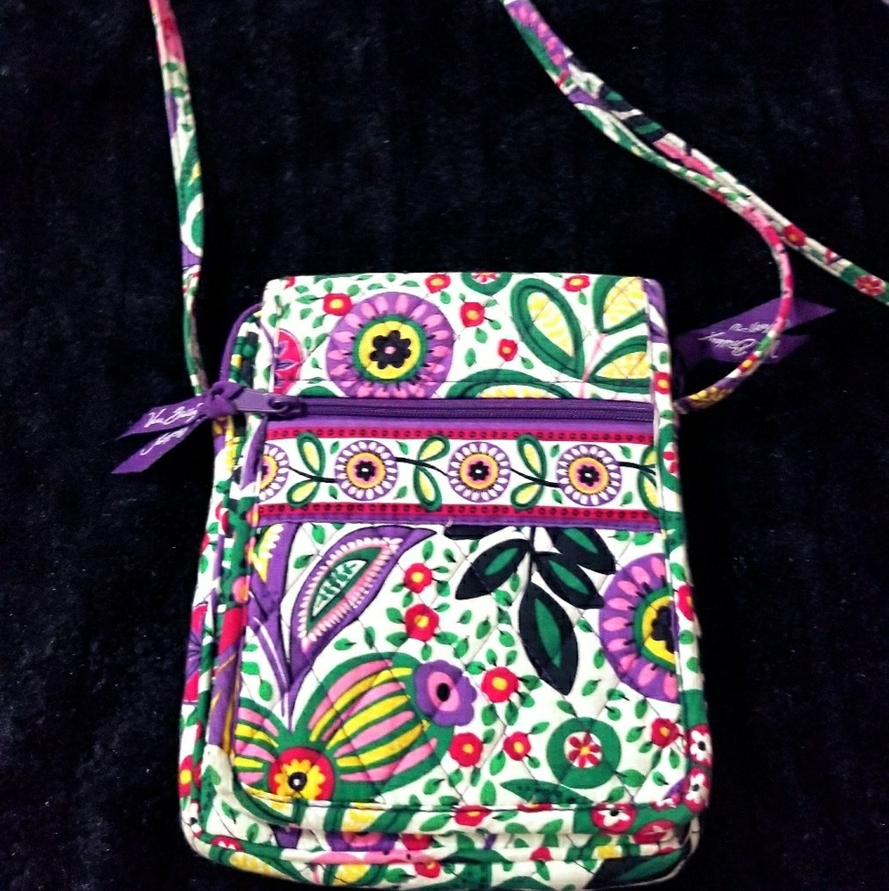 🌺Really cute Vera Bradley cross body🌺