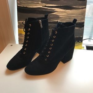 Sam Edelman : Super cute - Black Ankle Bootie