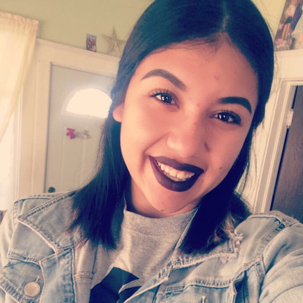 Meet your Posher, Isabel