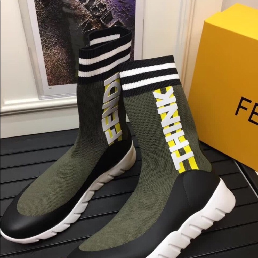 Meet your Posher, Reemo