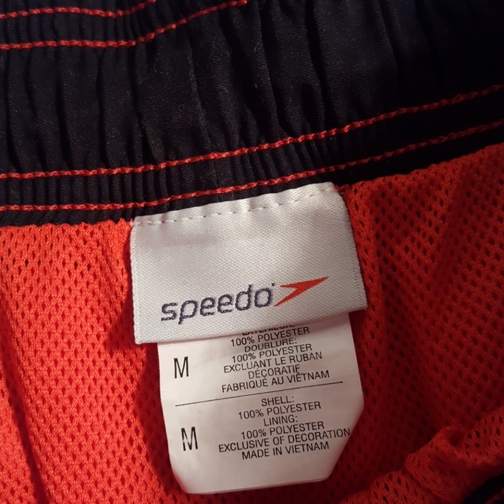 Men's red Speedo swim trunks size medium - Picture 3 of 4