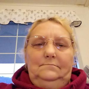 Meet your Posher, Leanna