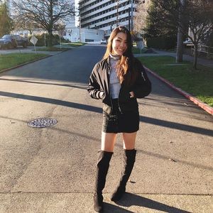 Meet your Posher, Heidi