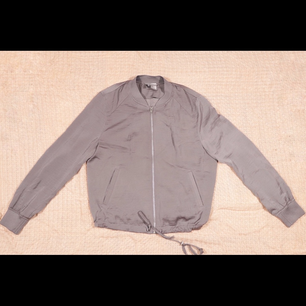 Bomber jacket