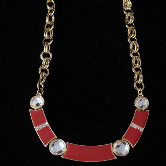 NWOT Gold red and crystal statement neck LTDN35nc - Picture 6 of 7