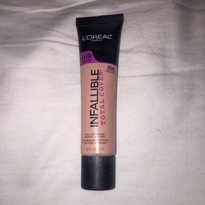 Infallible total cover Foundation