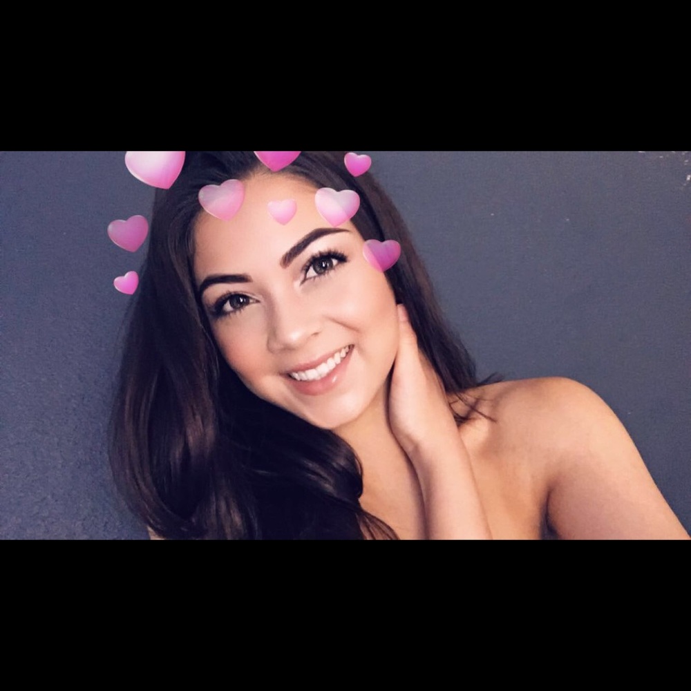 Meet your Posher, Alondra