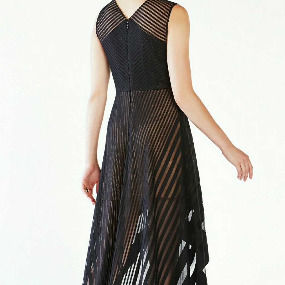 BCBG DRESS - Picture 2 of 3
