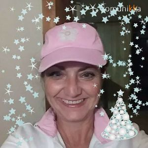 Meet your Posher, Lorrie