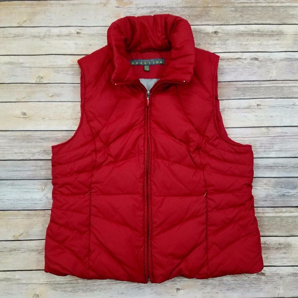 KENNETH COLE zip up puffer vest in great shape!