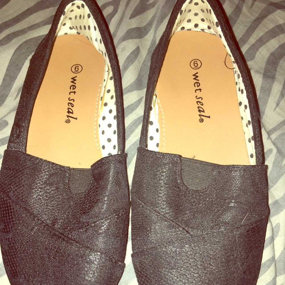 Wet Seal Black Lace Flats