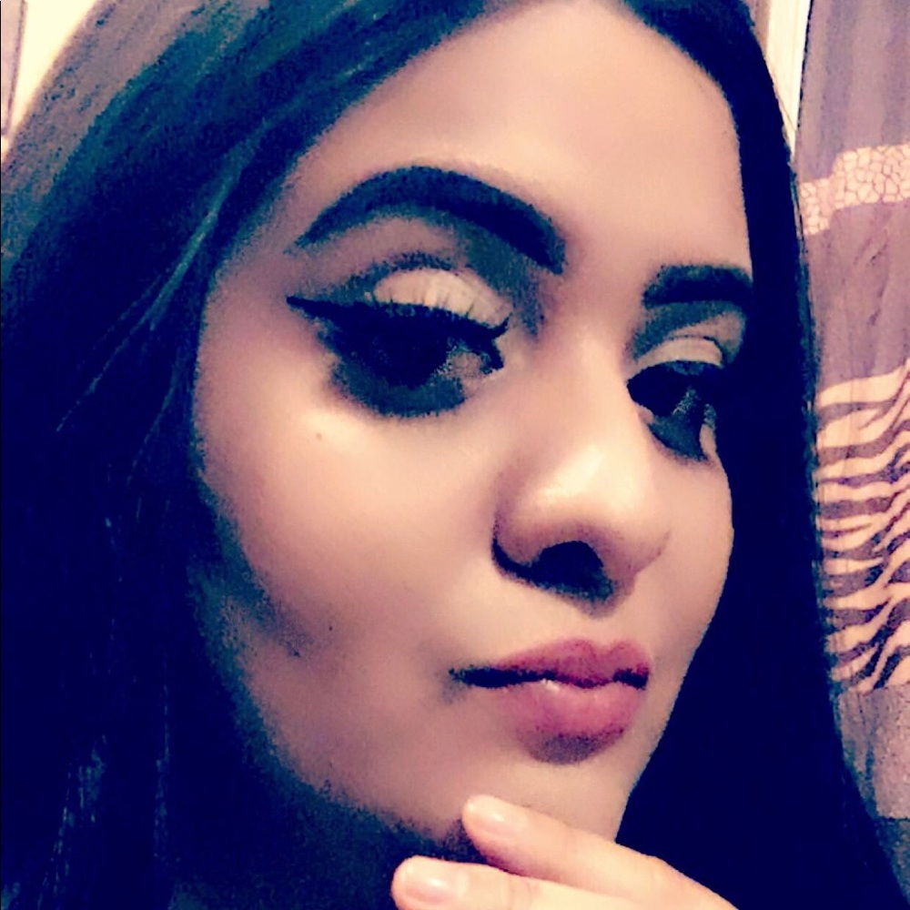 Meet your Posher, Malisha