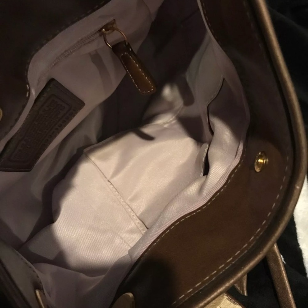 Coach Bag - Picture 4 of 5