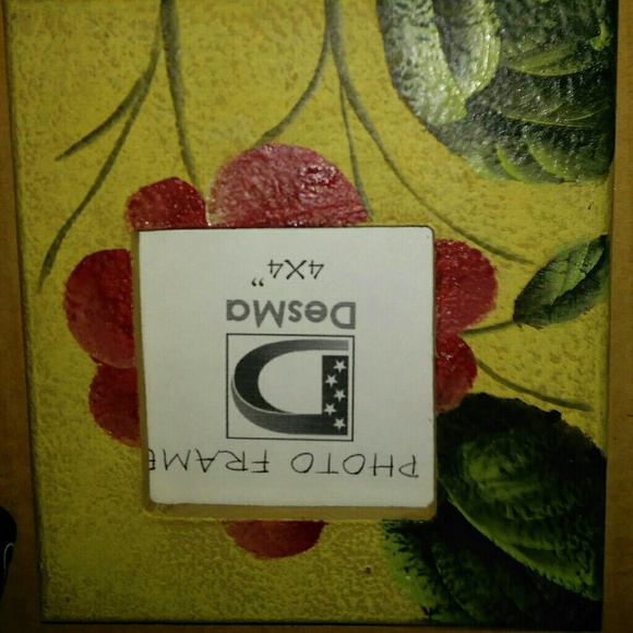 PICTURE FRAME - Picture 3 of 3