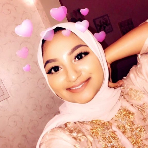 Meet your Posher, Heba - Picture 1 of 1