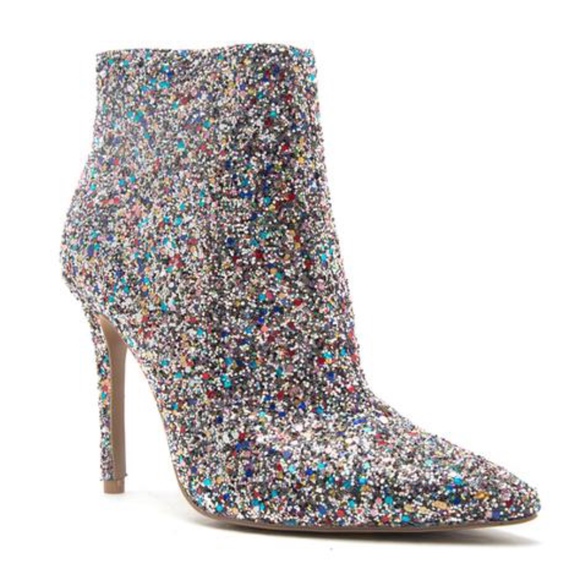 🤩RESTOCKING🤩 ALL SIZES GLITTER ANKLE BOOT - Picture 3 of 6