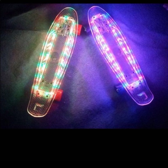 Skate boards brand new - Picture 2 of 4