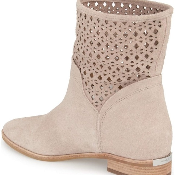 Michael Kors Sunny Bootie - Picture 8 of 9