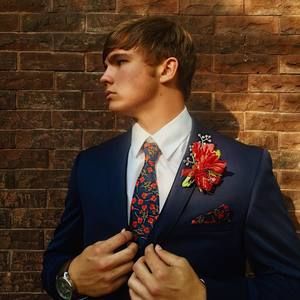 Meet your Posher, Ethan