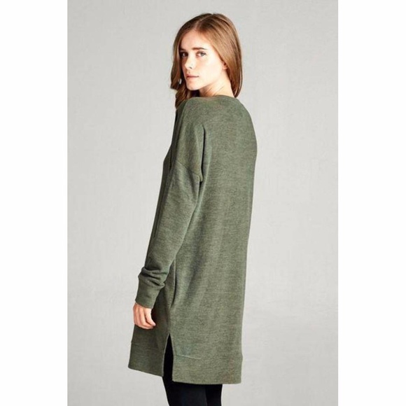 Olive green sweater V-neck tunic top - Picture 4 of 5