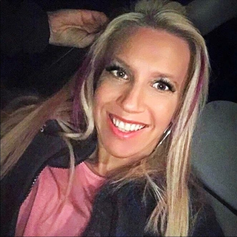 Meet your Posher, Nicole